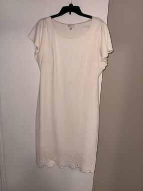 Cato Cream Shift Dress with Scalloped Eyelet Hem